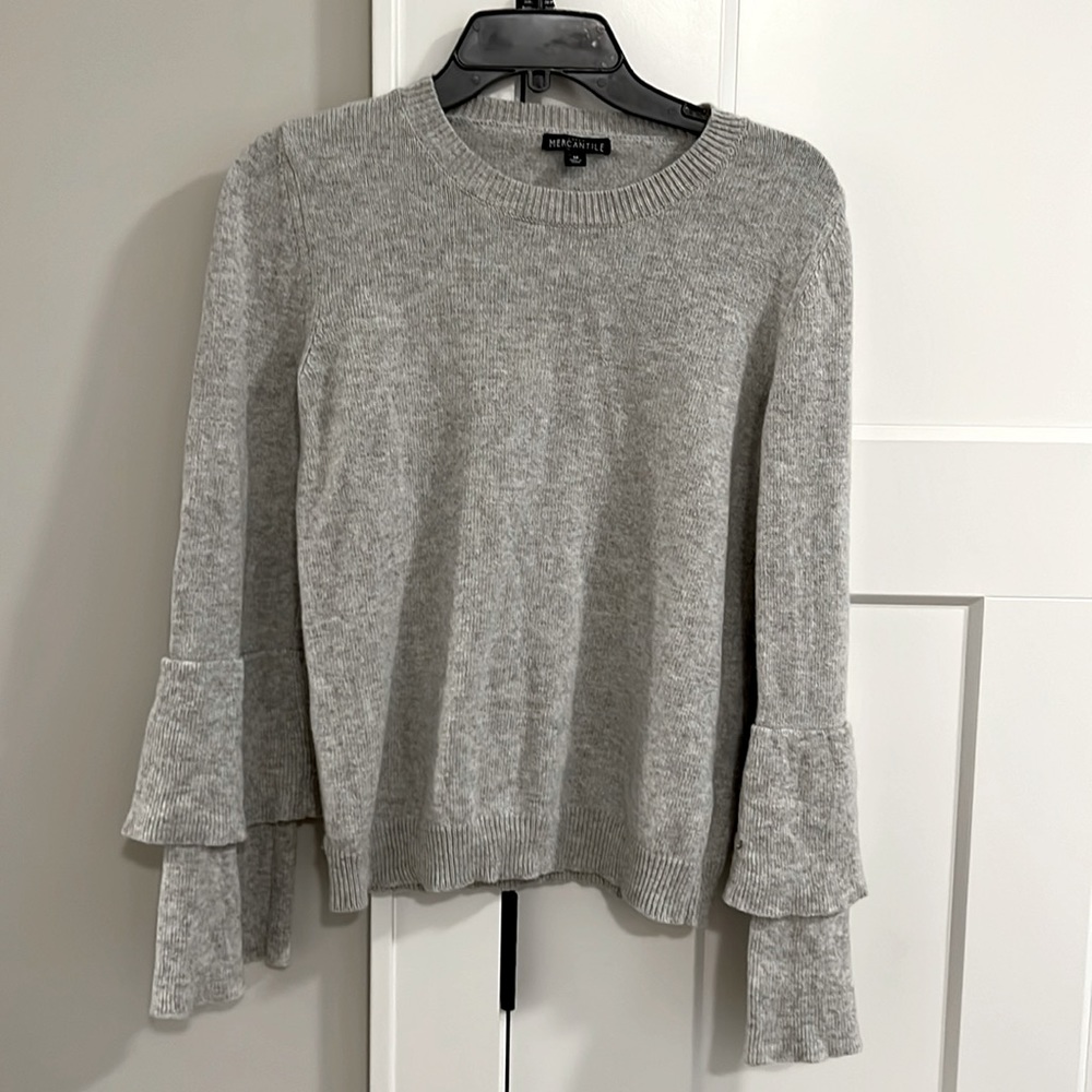 ❤️❤️❤️ J Crew Size M Grey Sweater with Waterfall sleeves